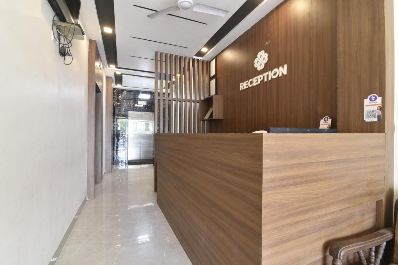 Hotel Clove Bídzsápur Kültér fotó
