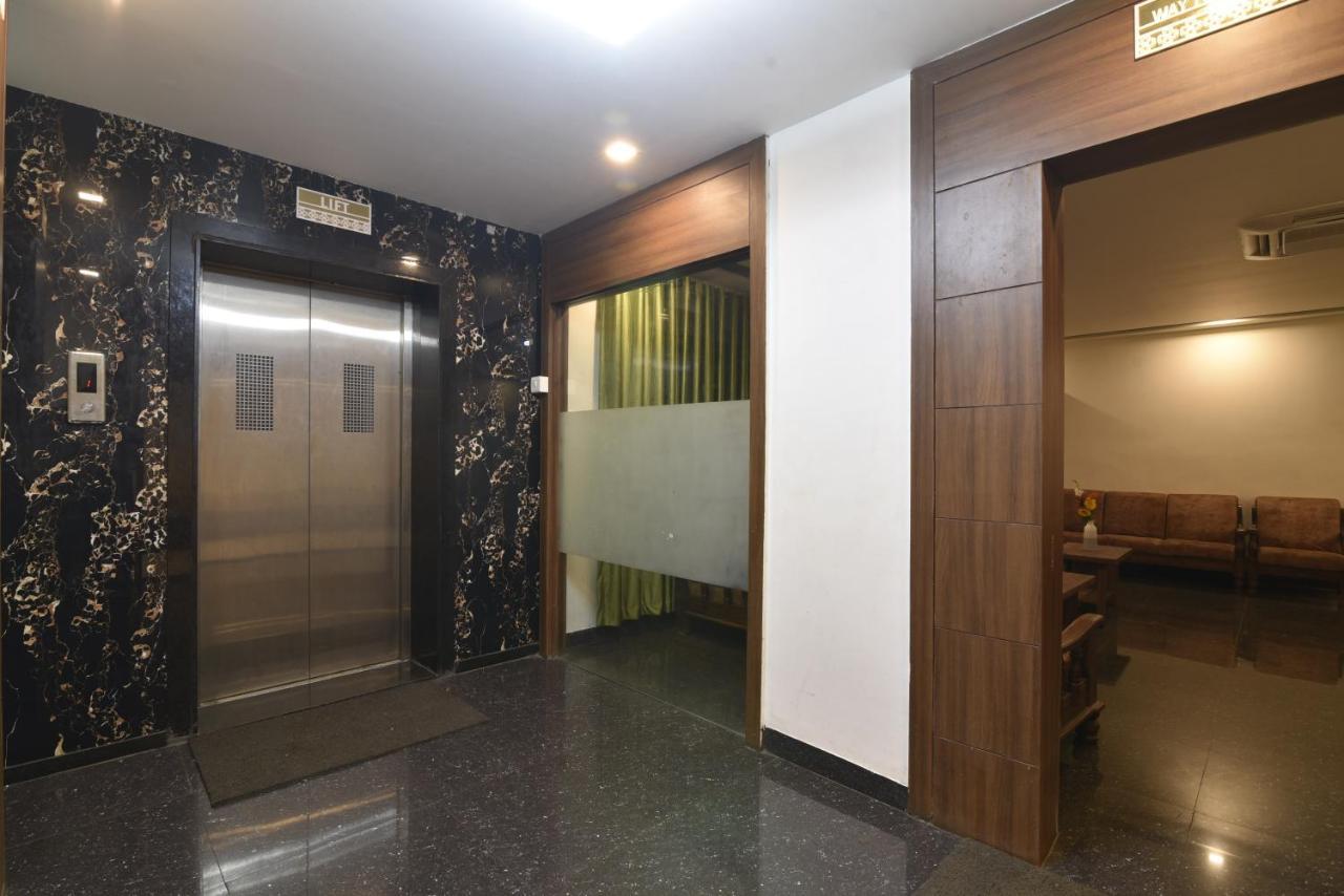 Hotel Clove Bídzsápur Kültér fotó